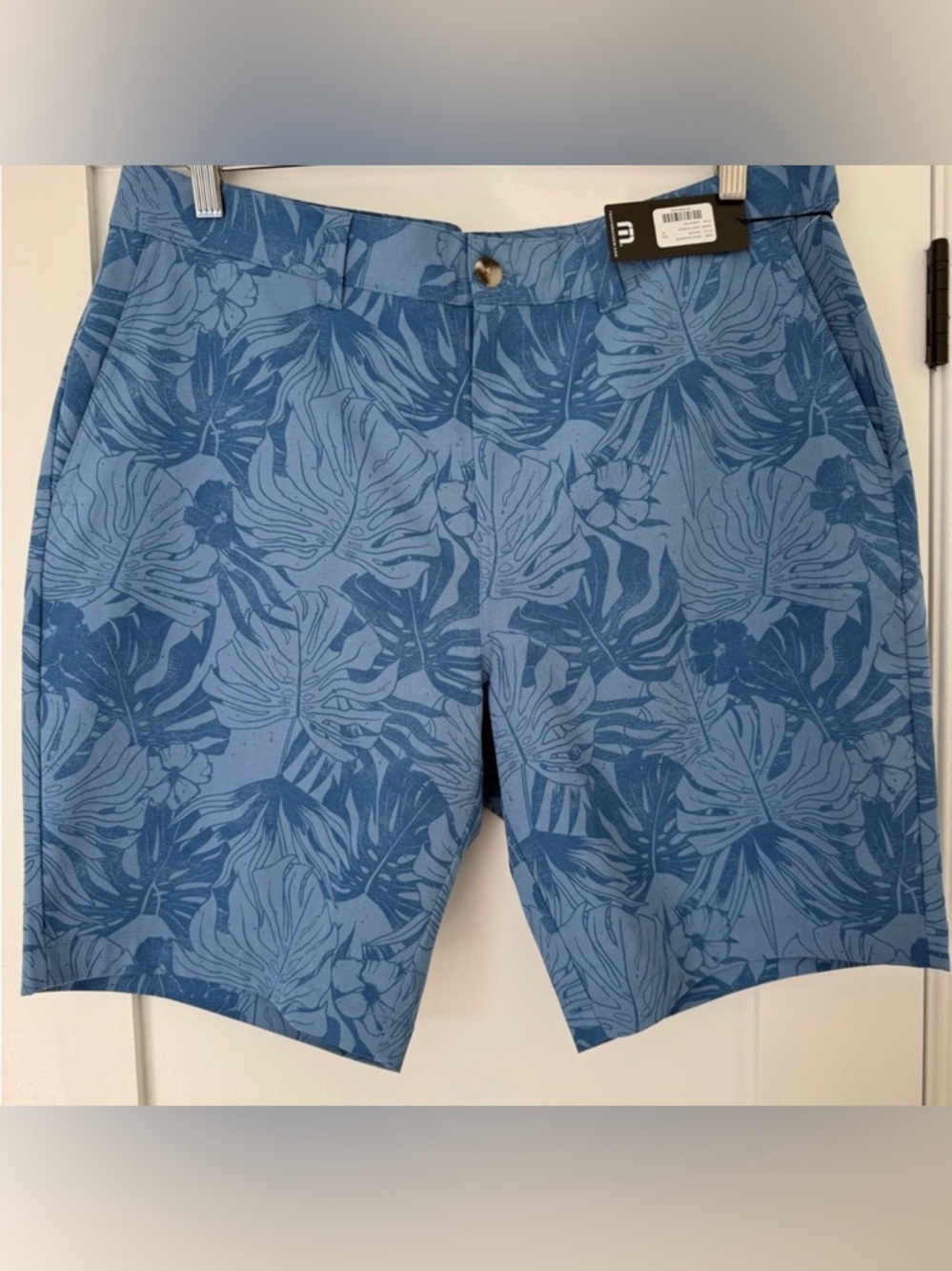 Travis Mathew Leaf Print Shorts BNWT 36 🌴 Men’s Blue Golf Casual Stretch Summer